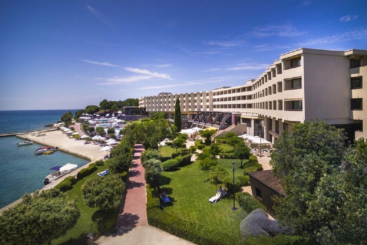 Maistra Select Island Hotel Istra Ровинь Экстерьер фото